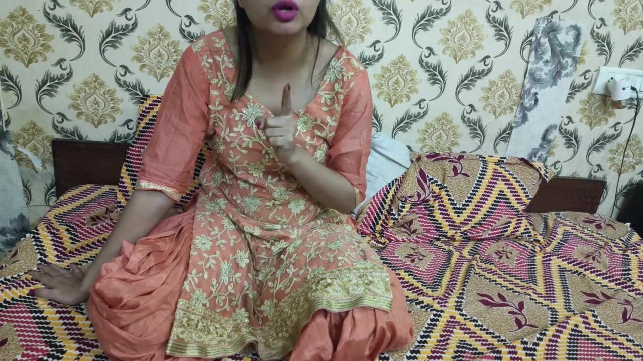 Indian Horny Pee Pissing XXX Video Clear in Hindi Voice