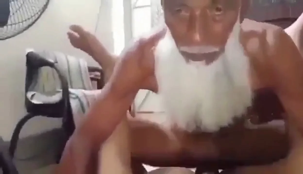 Muslim Aunty Hard Fucking With Old Man