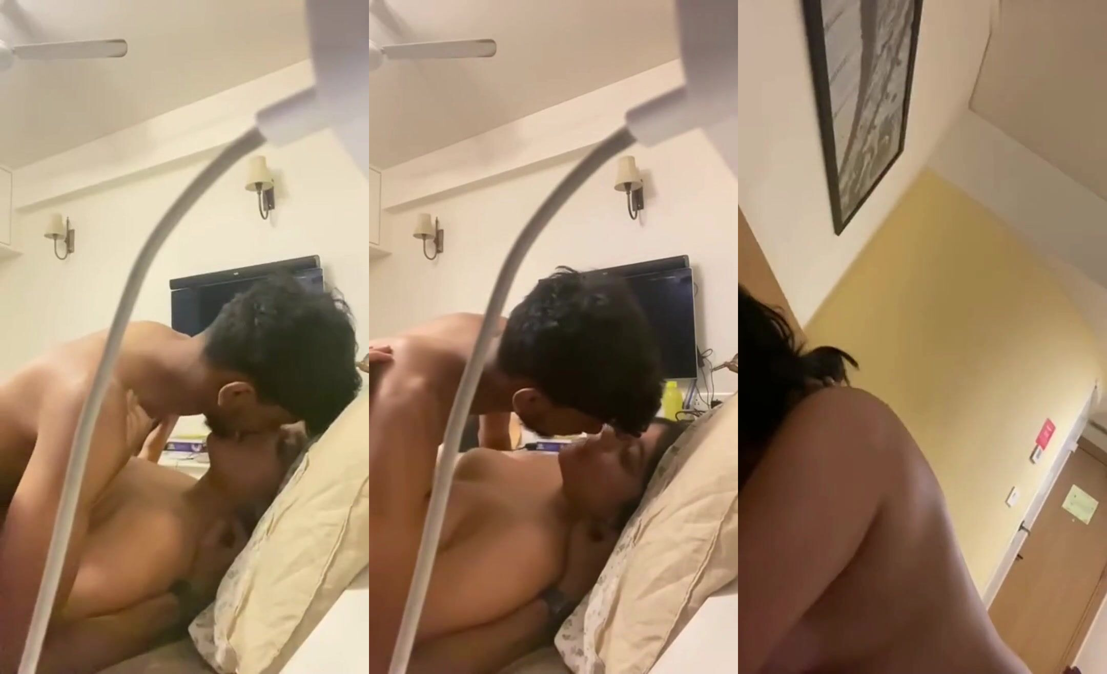 Chubby Girl Hard Fucking Riding On Boyfriend Dick In OYO