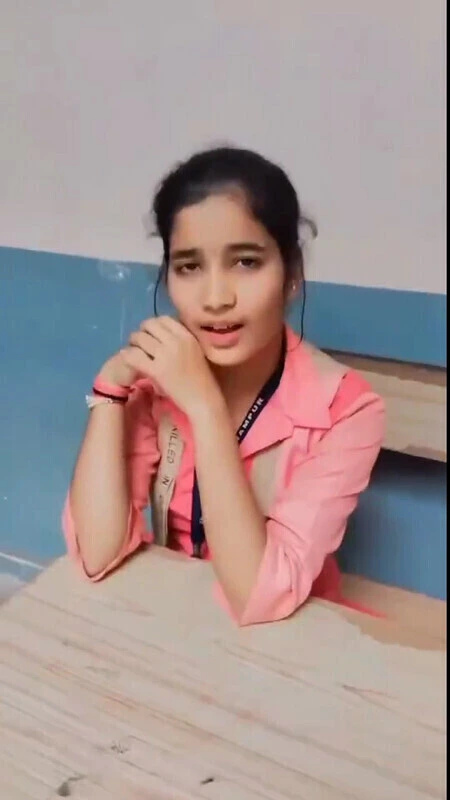 Cute Young College Girl Bunk Class Fucking with Boyfriend in OYO Cum Inside Pussy