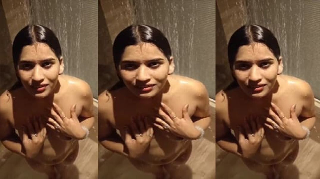 Viral Video Sexy Desi Girlfriend Sucking Dick Bathing