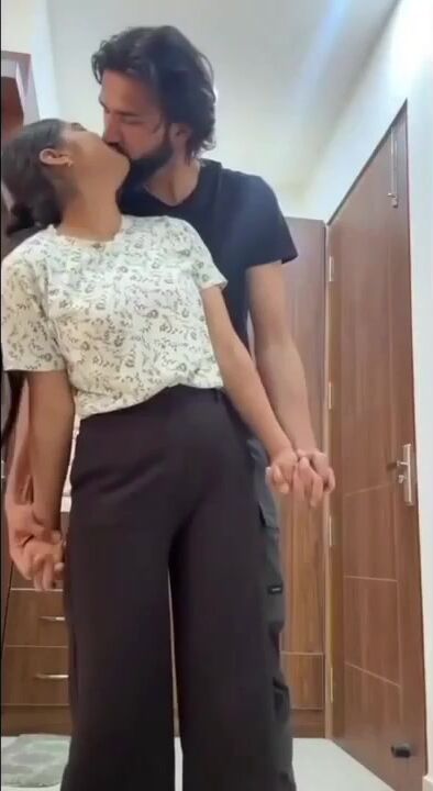 Desi Girl Chahat Doggystyle Sex Blowjob with Boyfriend