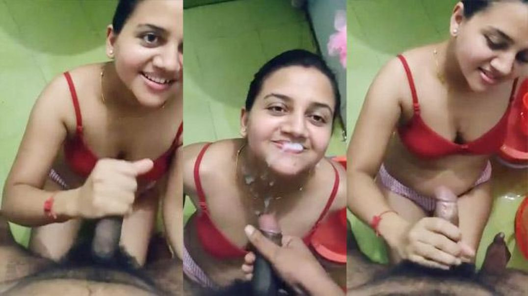 Indian Sexy Cousin Giving Desi Deep Blowjob Cumshot On Mouth